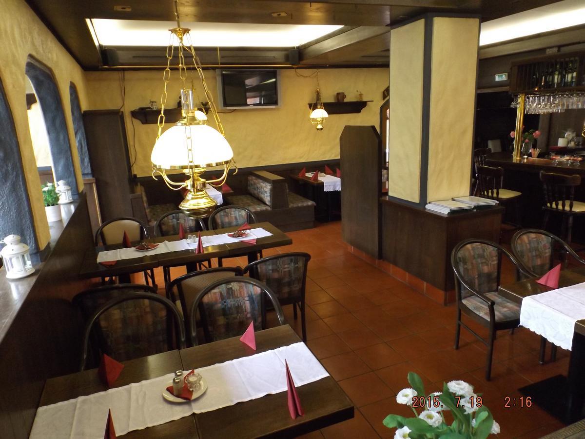 Hotel Ziegenkrug Schweriner Tor Pampow Екстериор снимка