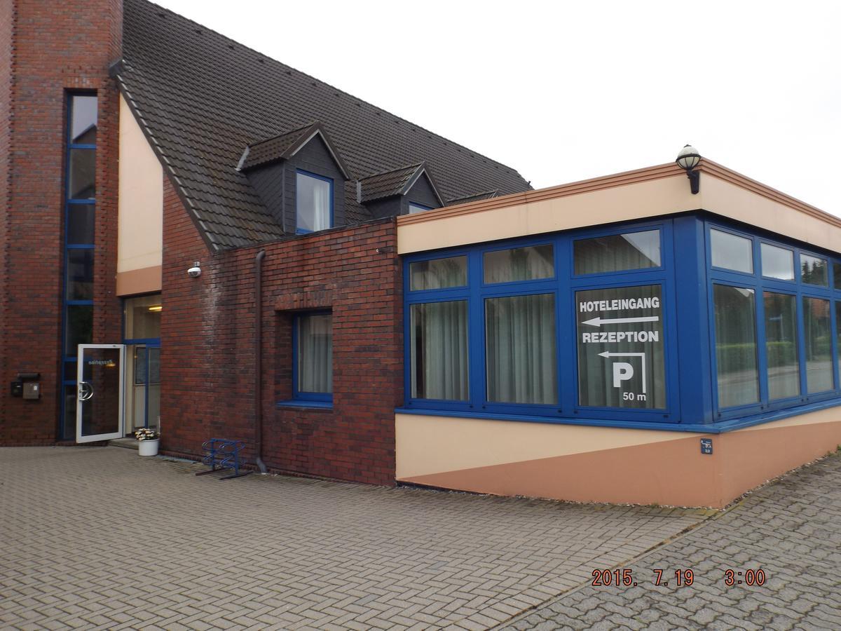 Hotel Ziegenkrug Schweriner Tor Pampow Екстериор снимка