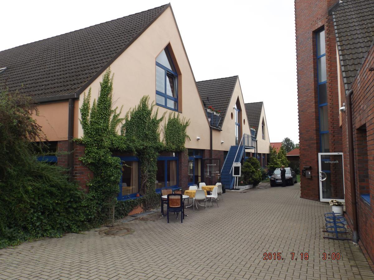 Hotel Ziegenkrug Schweriner Tor Pampow Екстериор снимка