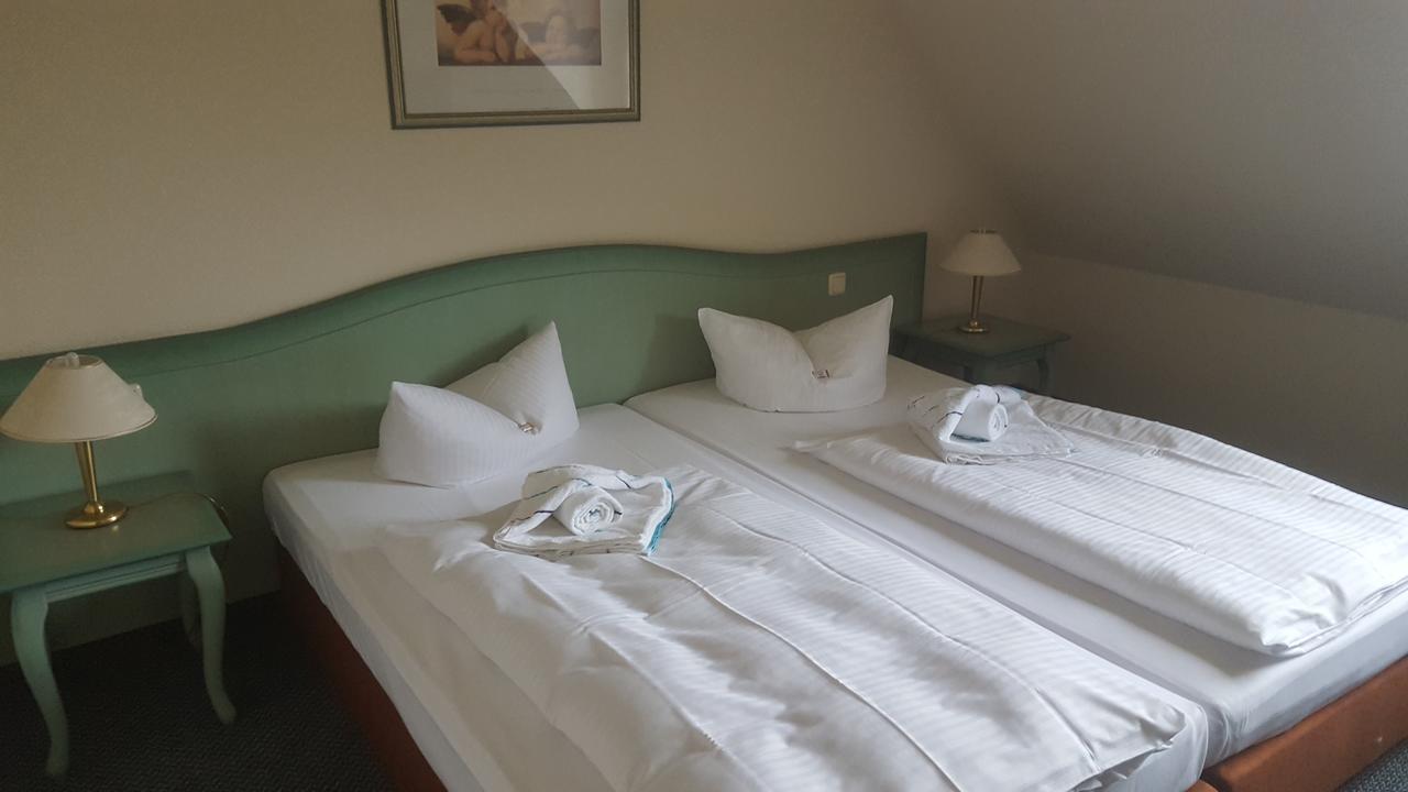 Hotel Ziegenkrug Schweriner Tor Pampow Екстериор снимка