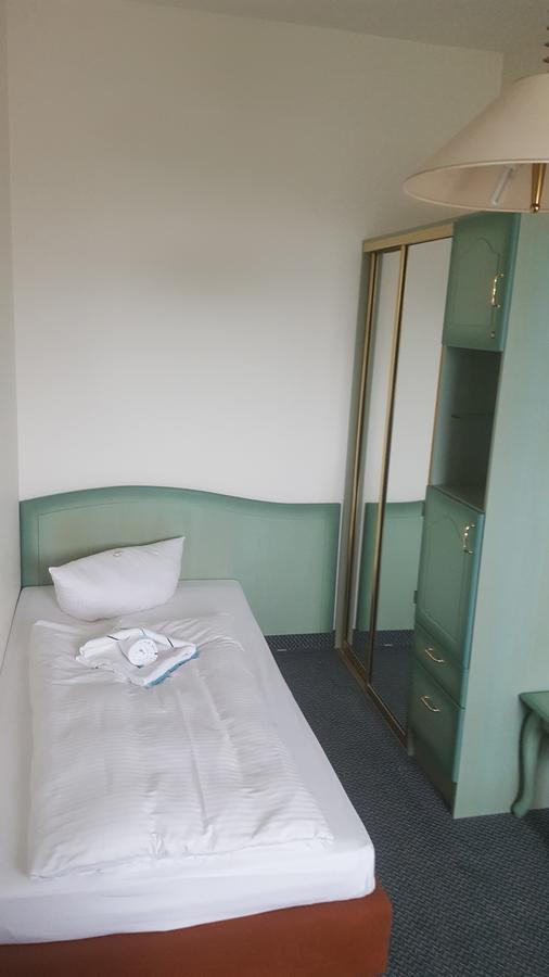 Hotel Ziegenkrug Schweriner Tor Pampow Екстериор снимка