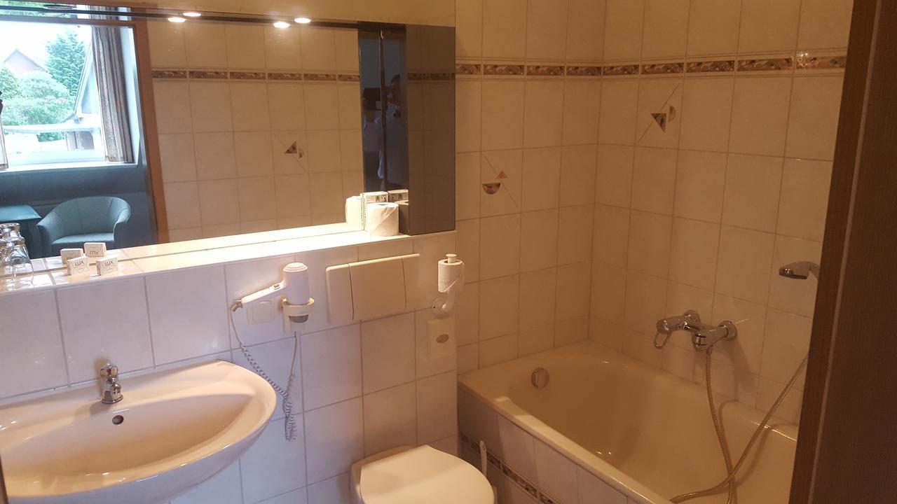 Hotel Ziegenkrug Schweriner Tor Pampow Екстериор снимка