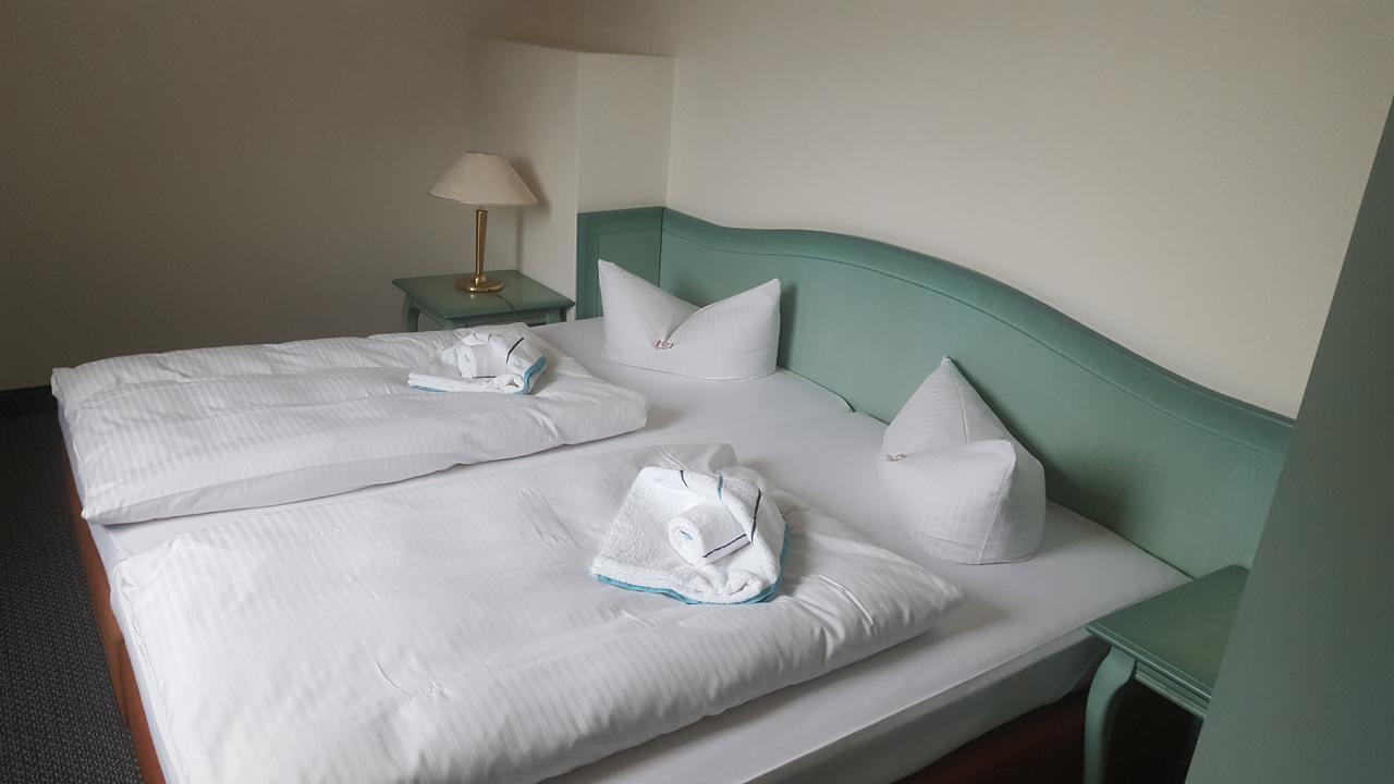 Hotel Ziegenkrug Schweriner Tor Pampow Екстериор снимка