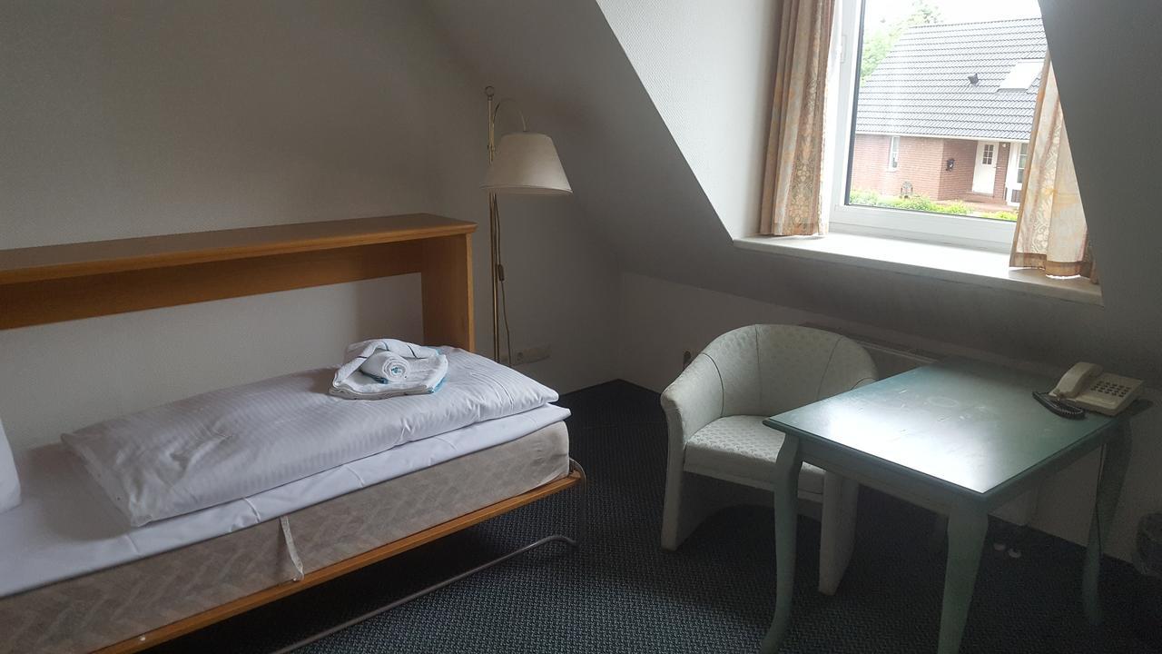 Hotel Ziegenkrug Schweriner Tor Pampow Екстериор снимка