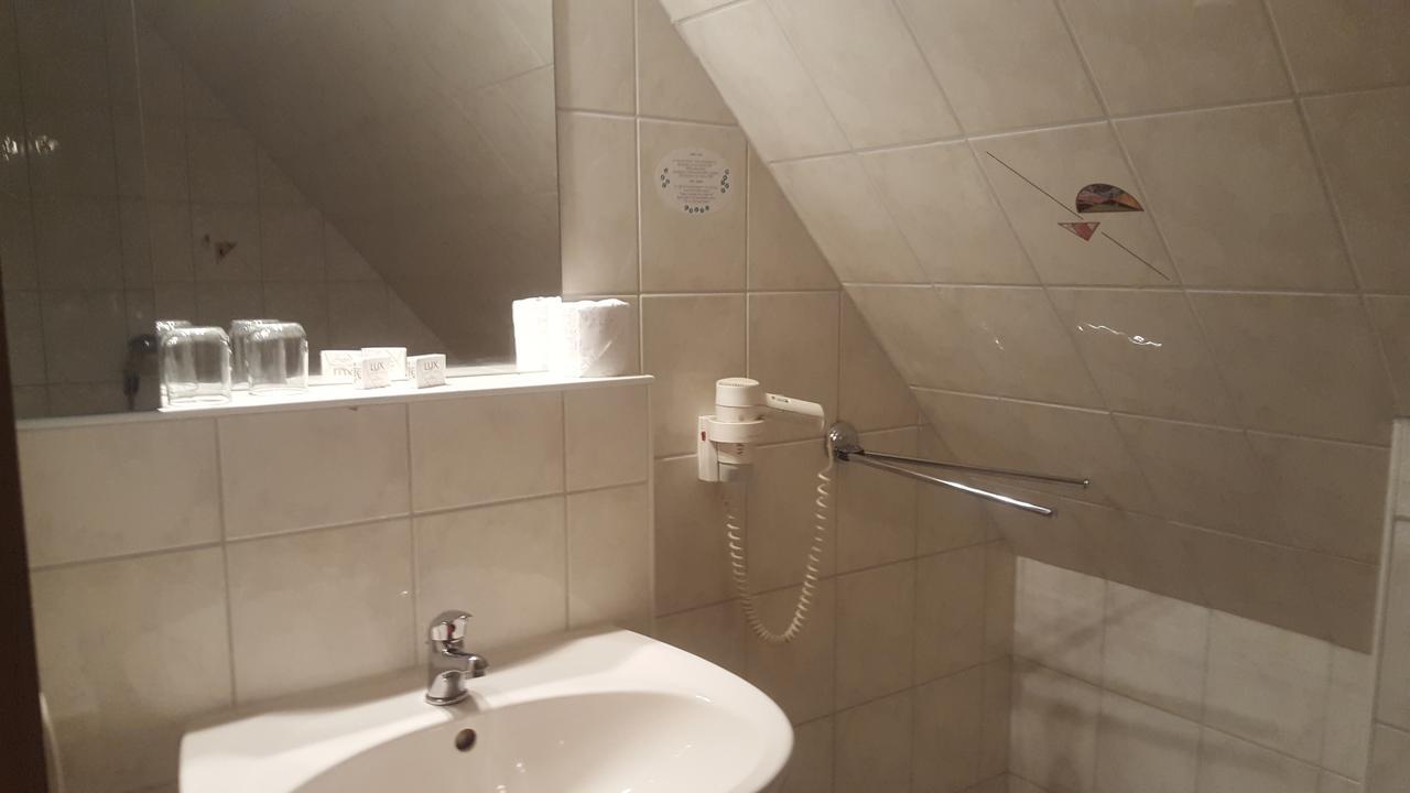 Hotel Ziegenkrug Schweriner Tor Pampow Екстериор снимка